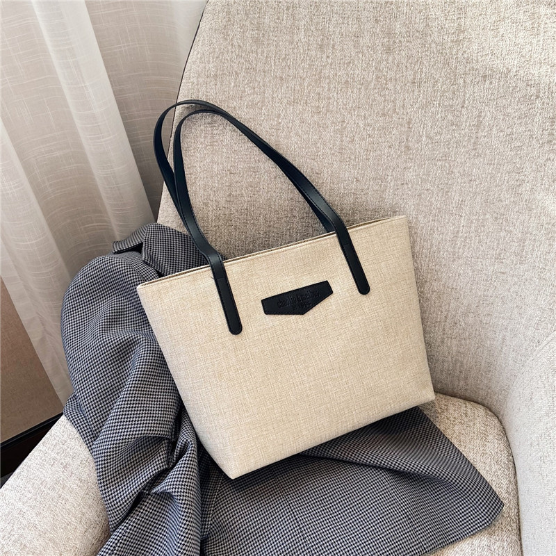 Women's Autumn And Winter One Shoulder Messenger Personality Tote Bag