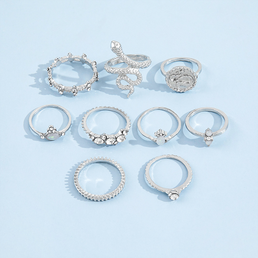 Fashion And Creative Snake-shaped Diamond Leaf Ring Nine-piece Set