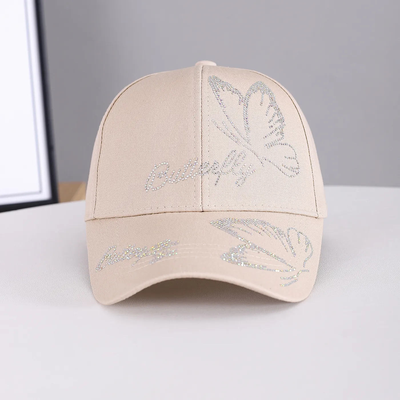 The New Men's And Women's Three-dimensional Rhinestone
