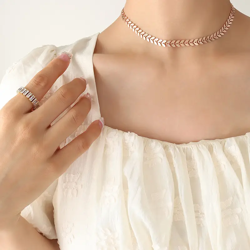 Women's Fashion Temperament Gold Leaf Phoenix Tail Splicing Chain