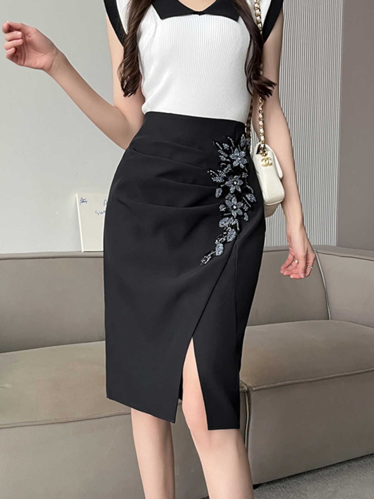 Embroidered Temperament Wrapped Hip Skirt Woman Vintage High Waist