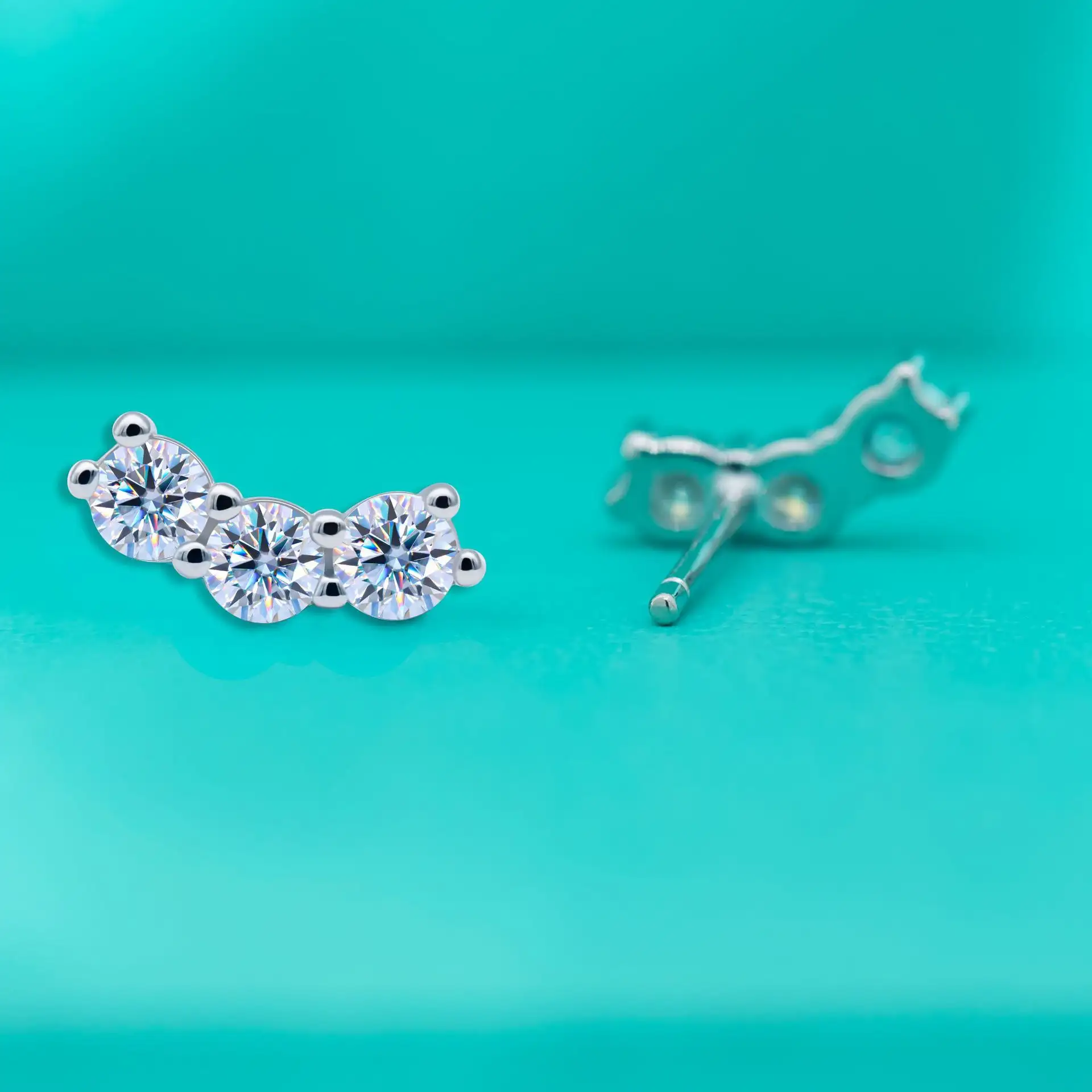 Women's Sterling Silver Niche Design Symmetrical Moissanite Earrings