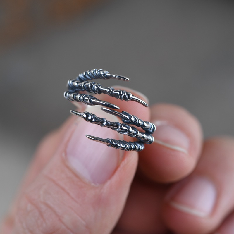 Men's And Women's Retro Craft Fashion Eagle Claw Ring