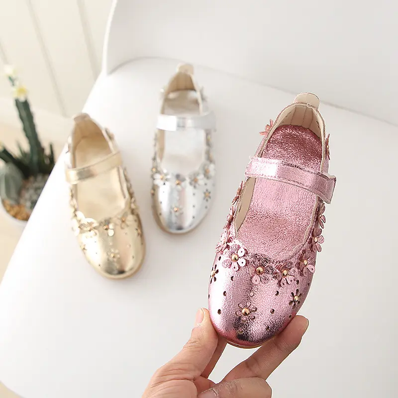 Hollowed Out Flowers Soft Soled Princess Children's