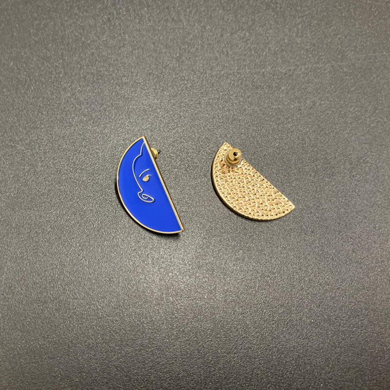 Retro Ins Temperament Ladies Stud Earrings