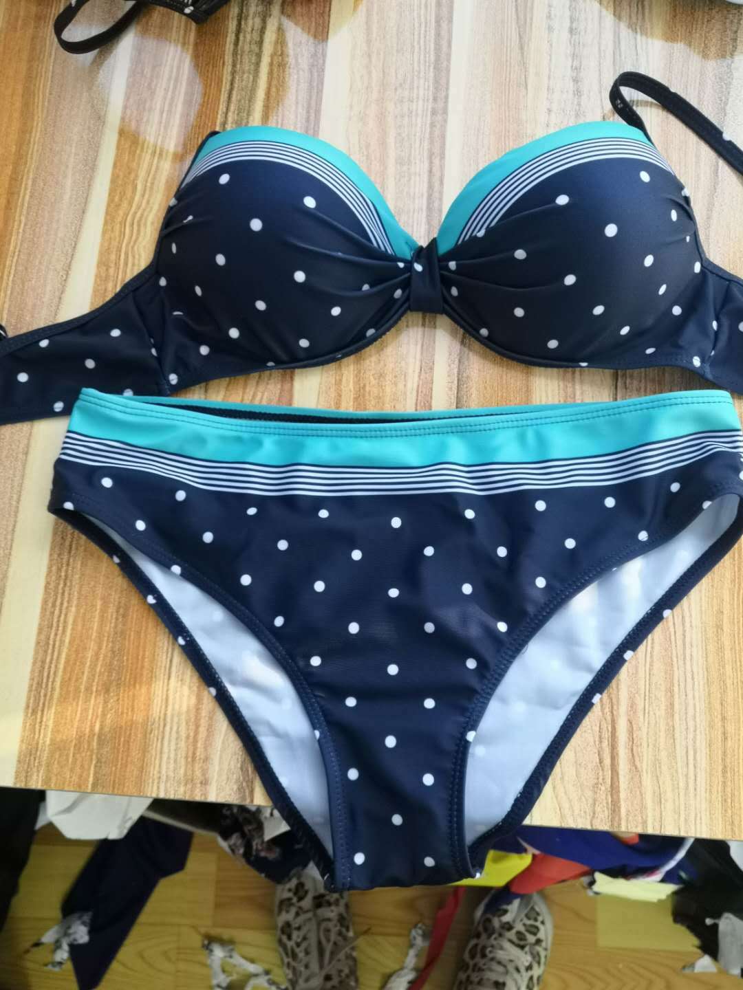 Title 6, Polka Dot Bikini Badpak Met Digitale Print