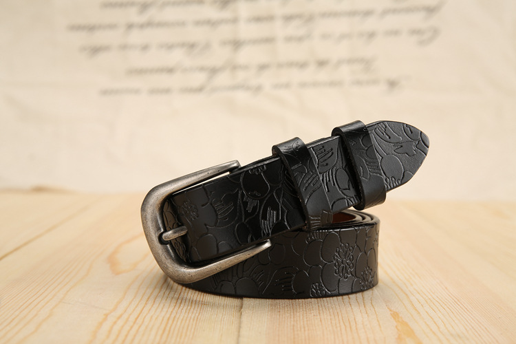 Title 7, All-match Ladies Cowhide Embossed Leather Belt