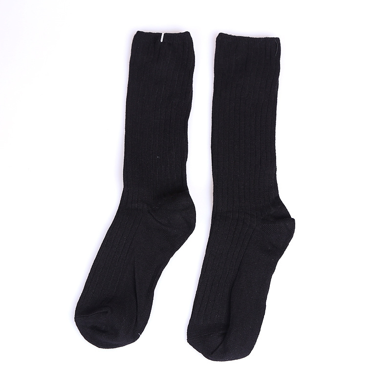 Title 5, Medium tube casual socks