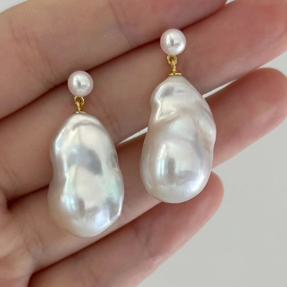 Women's Fashion Personality Pearl Earrings