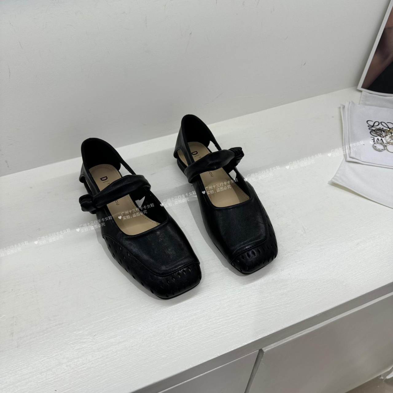 Women's French Breathable Hollow Out Sandal Flats, 2026 New Summer Elegant Single Strap Square Toe Low Heel Mary Jane Sandals