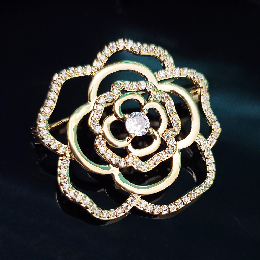 Title 1, High-grade Rose Hollow Brooch Exquisite Female