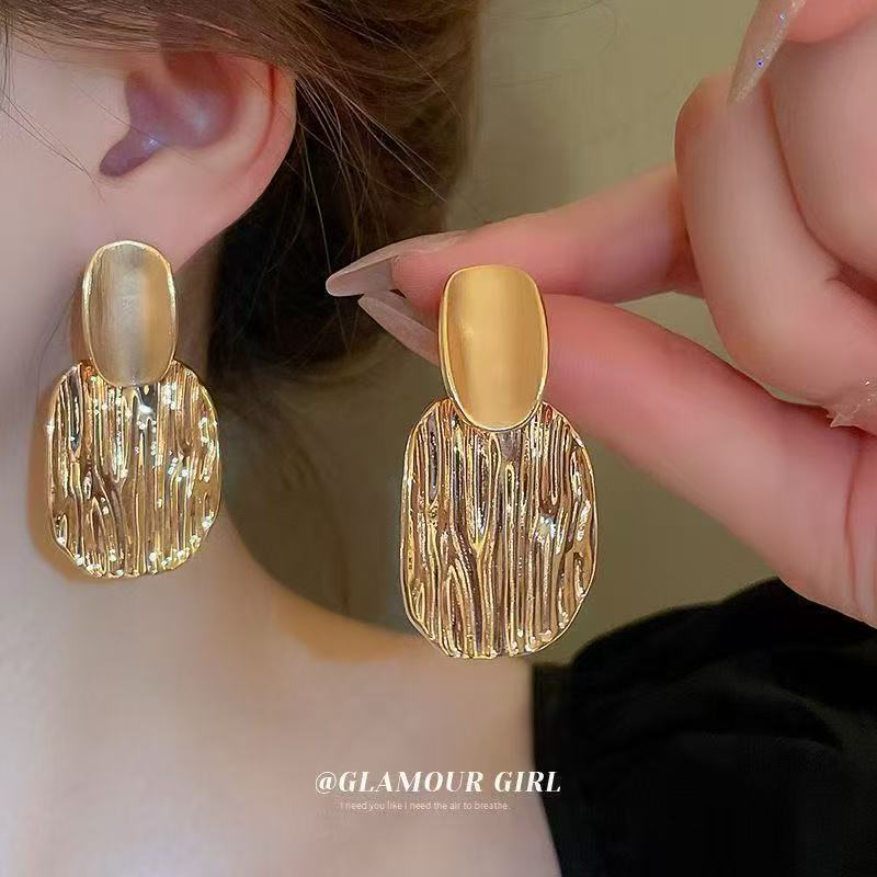 2026 Bold Oval Pleated Silver Needle Earrings, Retro Minimalist Luxury Jewelry