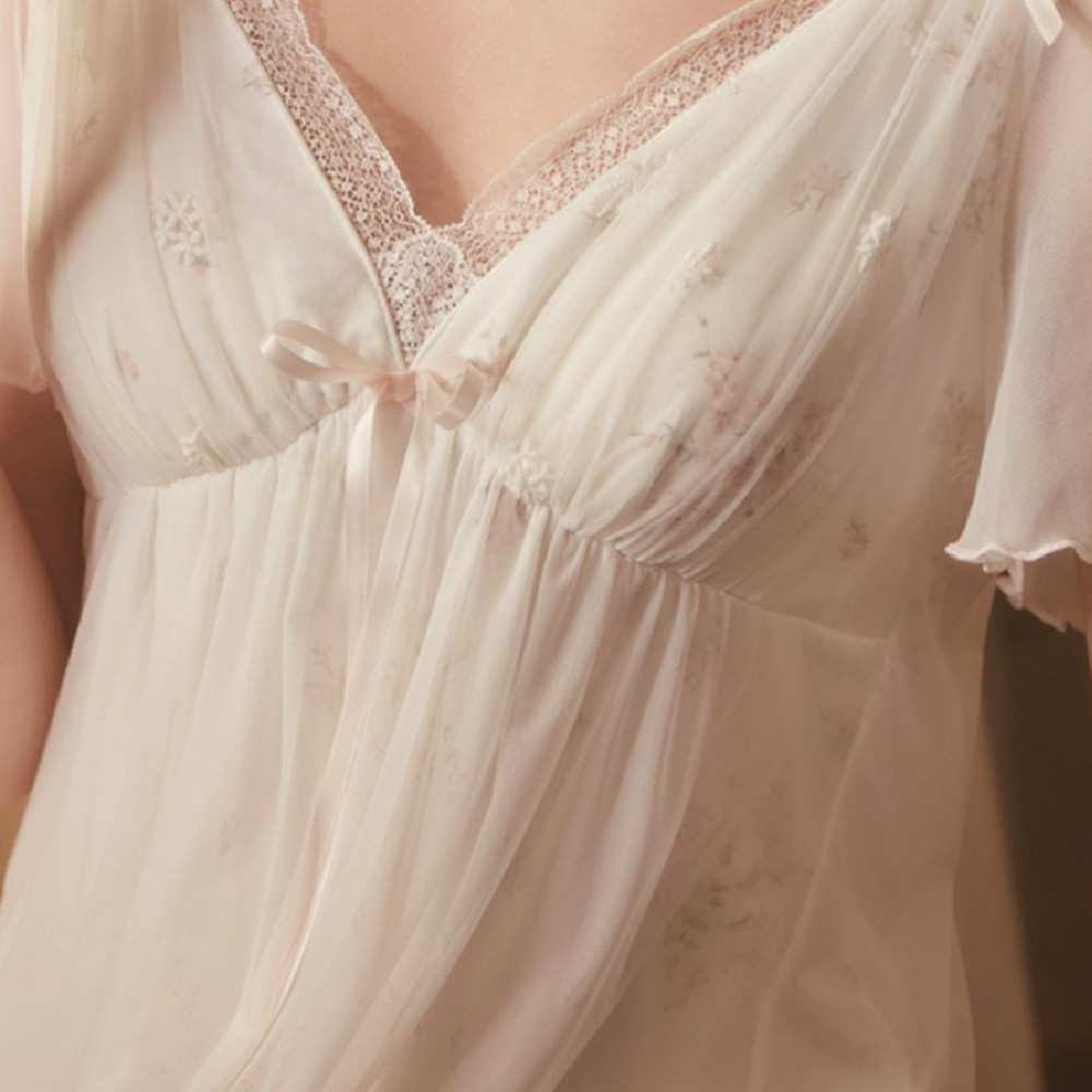Women's Short Sleeved Lace Pajamas