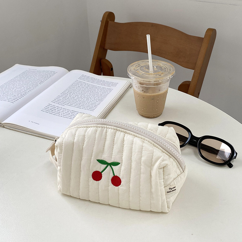 Quilted Portable Cosmetic Bag Lovely Cherry Storage Bag