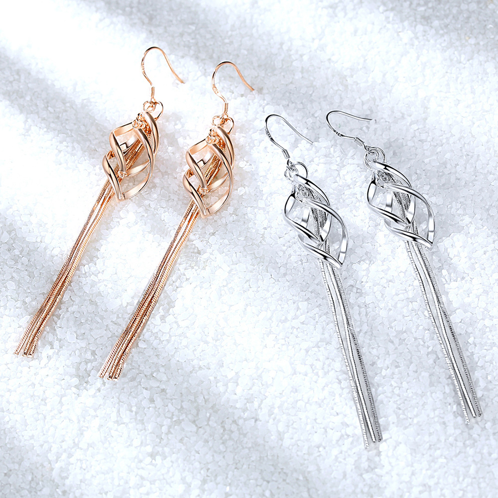 Korean Version Of Fashion Exaggerated Mid-length Diamond Earrings