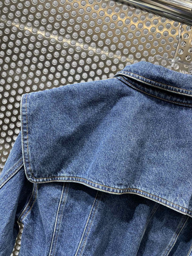 Distressed Stitching Pocket Denim Jacket With Waist