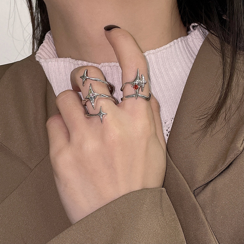 Cool And Minimalist Design With A Niche Feel For The Female Ring