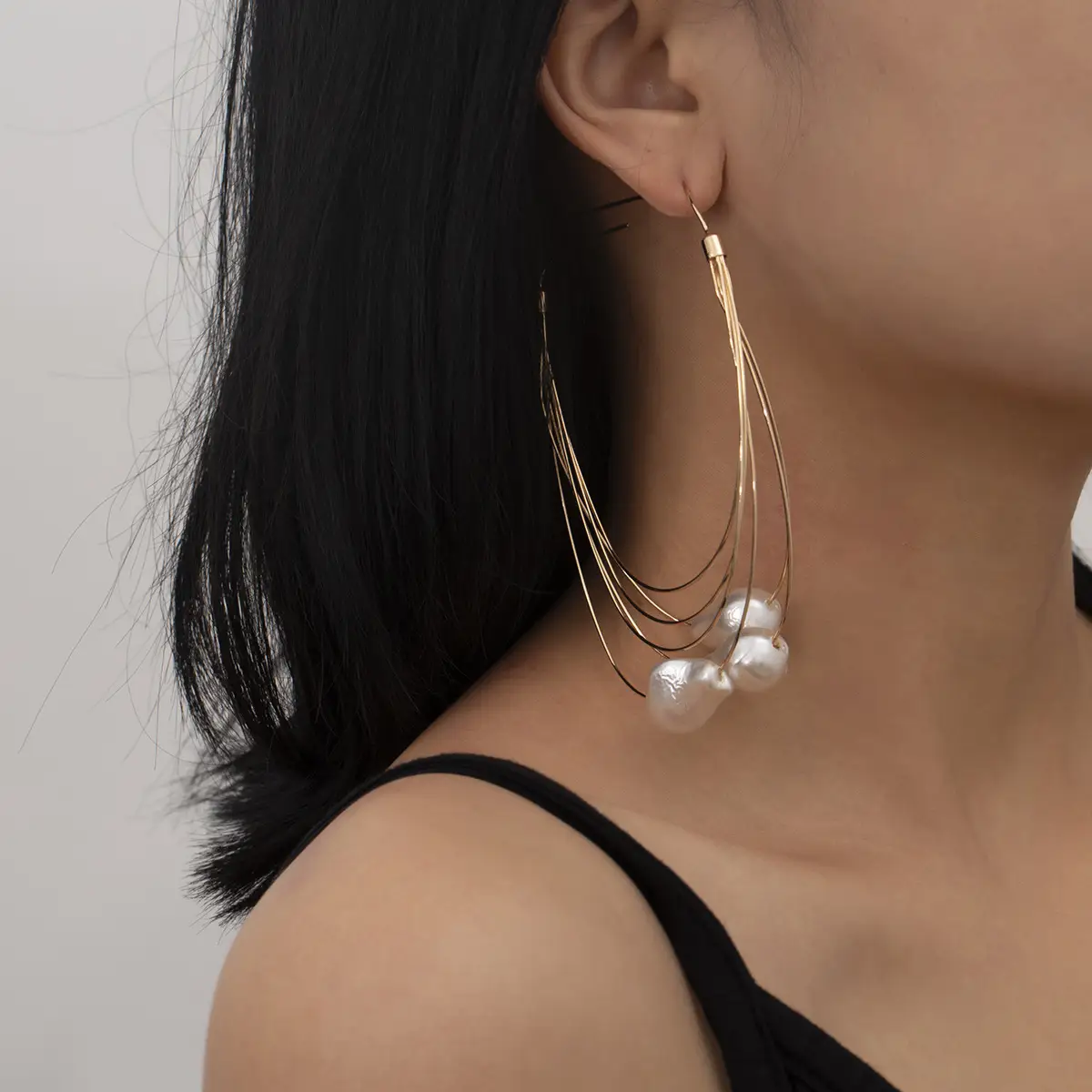 Multi-layered Tassel Geometry Copper Earpiece Earrings