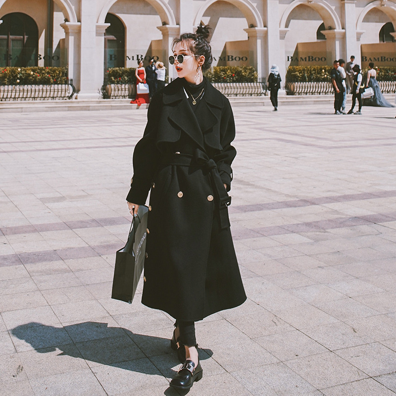 Black Hepburn Wind Woolen Coat Women Look Thin