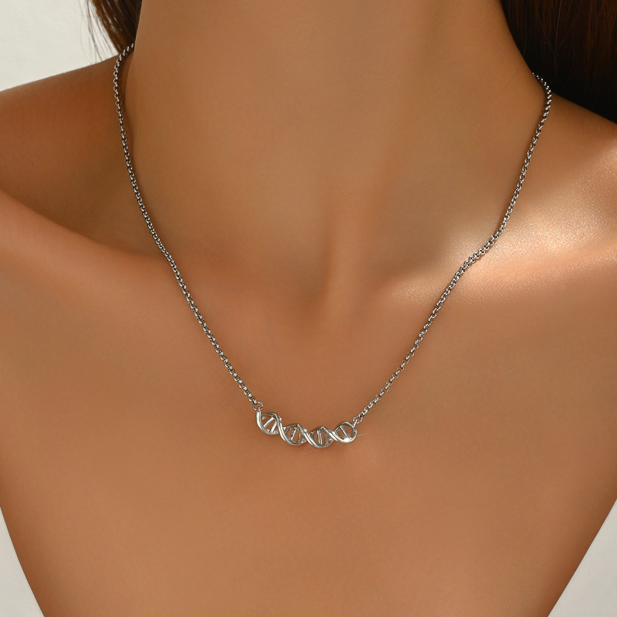 Cross-border European American Vintage Women Necklace, Unique Twisted Metal Design Long Pendant Chain, Versatile Fashion Neck Jewelry For Ladies