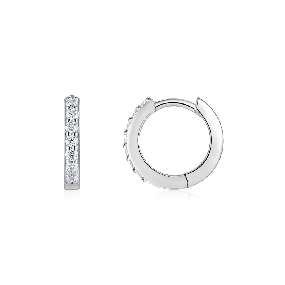 A Luxurious And Fashionable Minimalist Jewelry Earring Set Featuring Top-quality Moissanite Stones, Made Of S925 Silver Electroplated With Platinum.