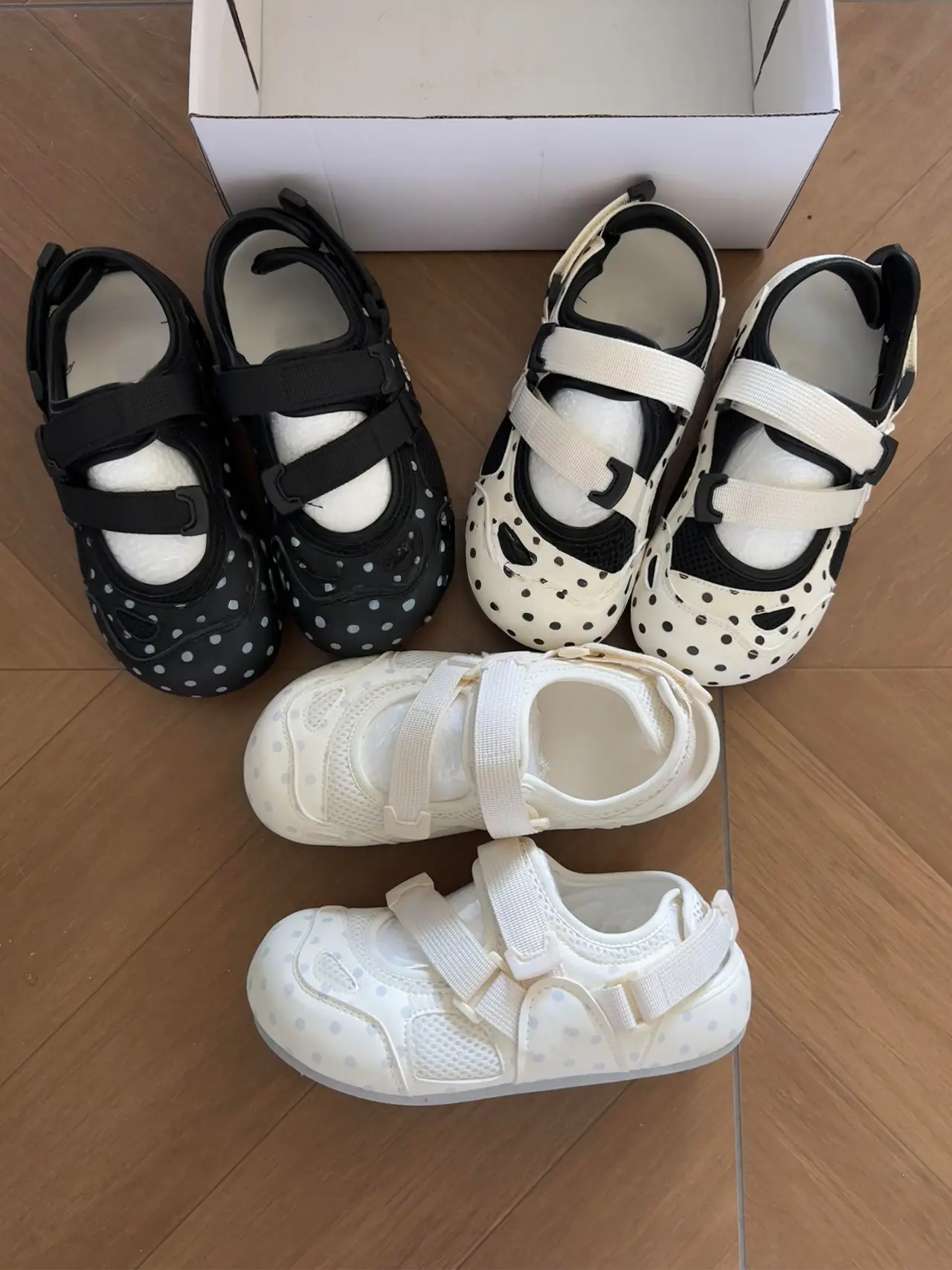 2026 New Summer Women Polka Dot Sports Sandals, Breathable Hollow Flat Mary Jane Shoes With Adjustable Velcro Strap