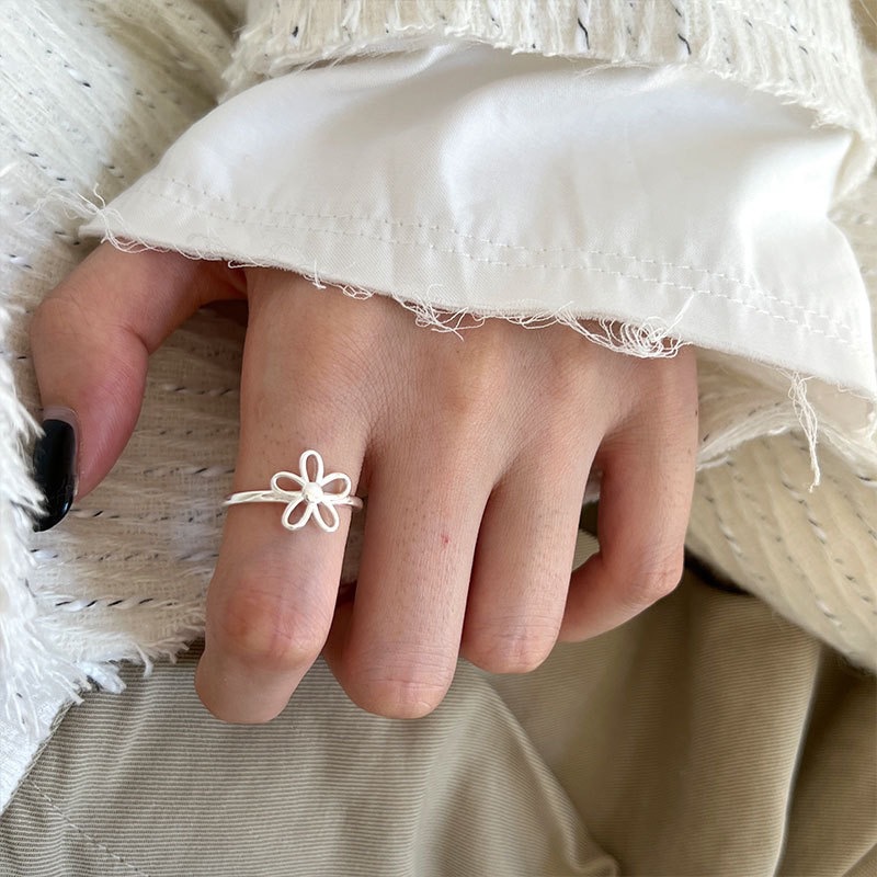 Title 5, 925 Sterling Silver Bright Silver Flower Ring