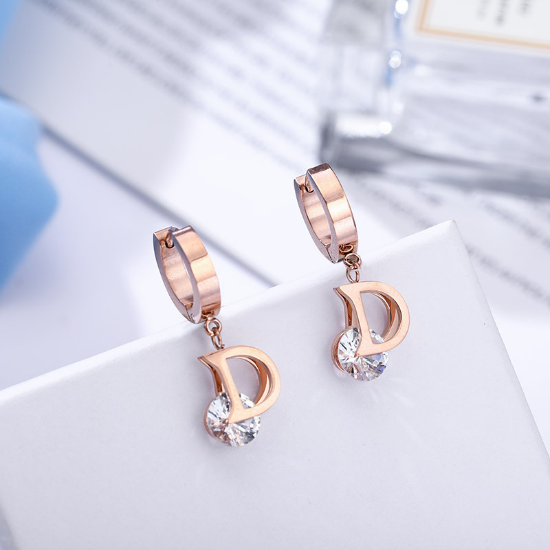 Letter D Clip Zircon Titanium Steel Rose Gold Popular Ear Buckle Women