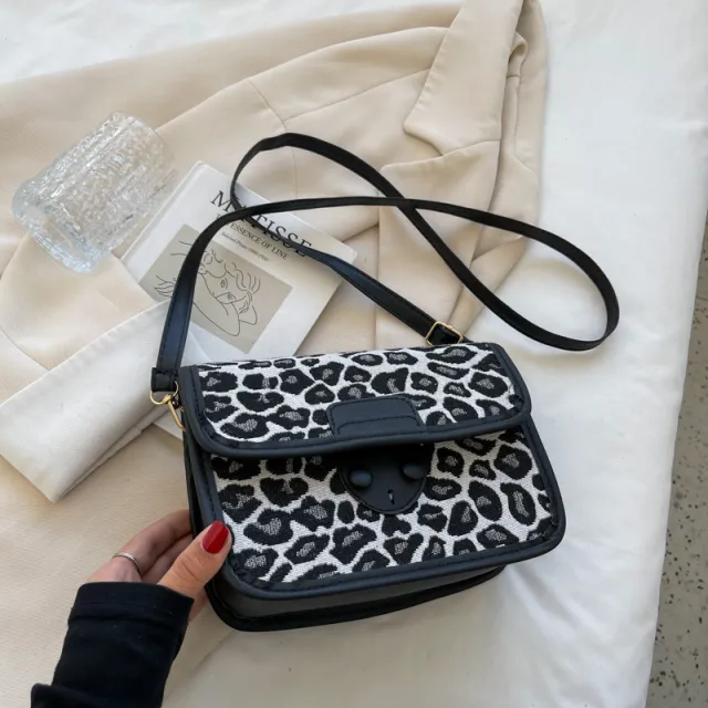 Trendy Fashion Ins Messenger Fashion Lattice Small Square Bag Black - Shop at LoveMi