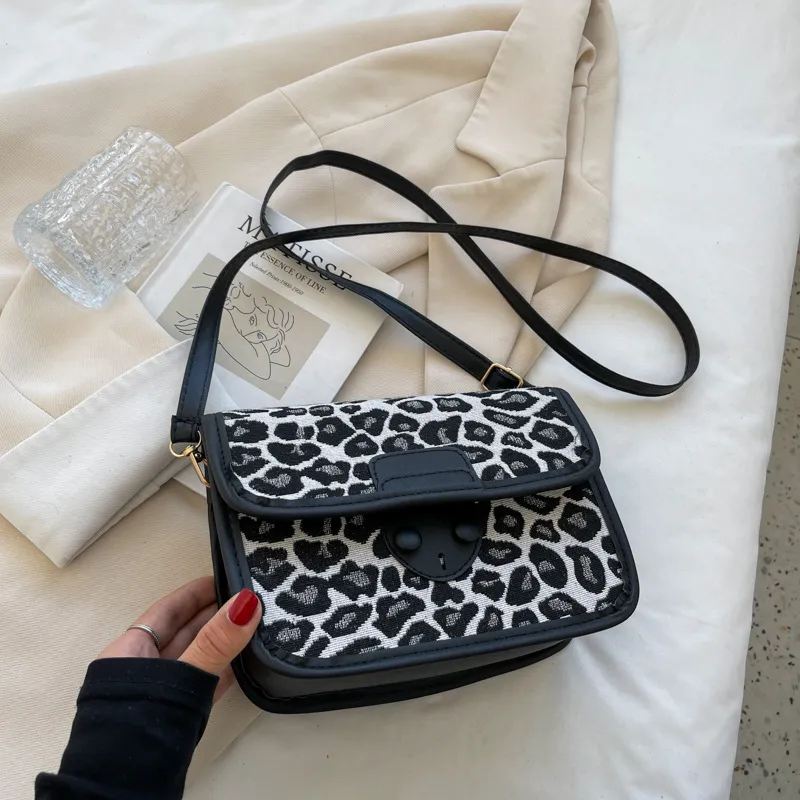 Trendy Fashion Ins Messenger Fashion Lattice Small Square Bag - Black