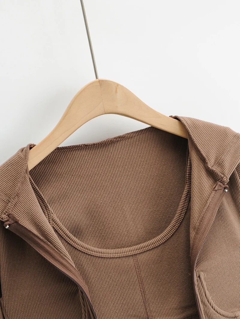 Ladies Threaded Elastic Camisole With Irregular Hem Zipper Jacket Two Piece Set