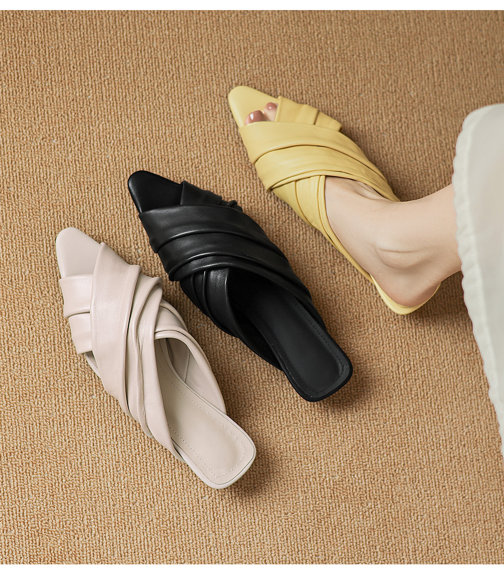 Women's Flat Mule Sandals artisan detail – Sarah Express