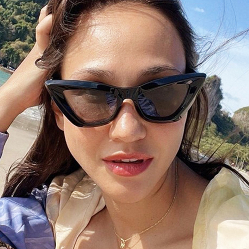 Personalized Triangle Cat Eye Fashion Sunglasses - Image 7