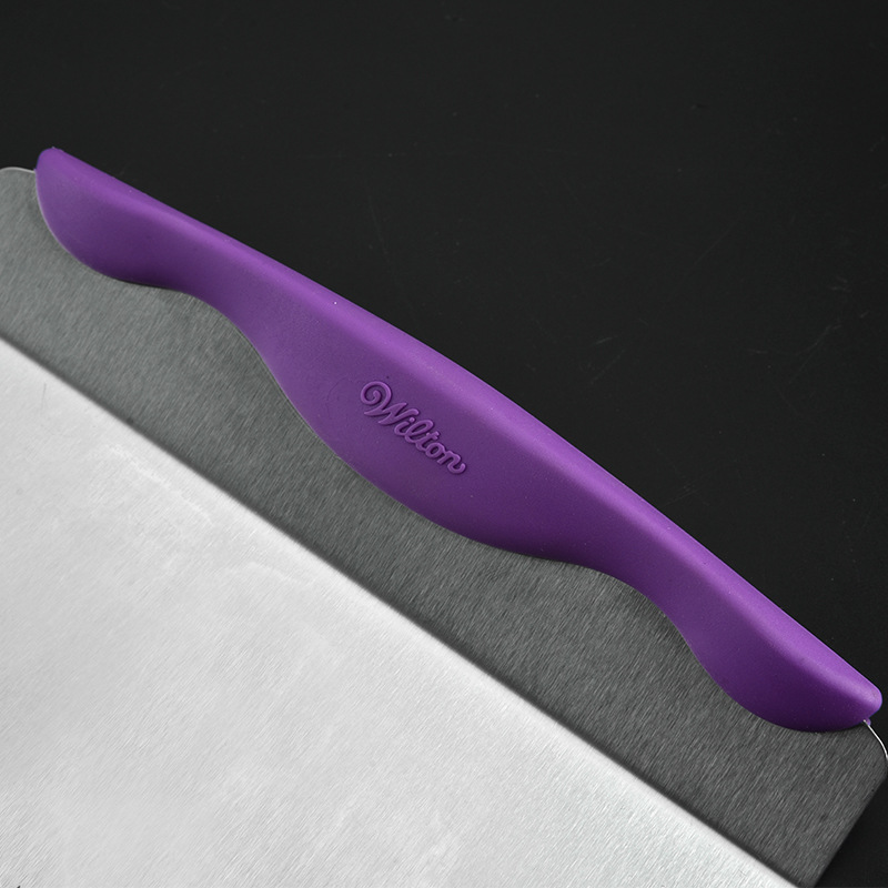 Title 4, Stainless steel cake spatula