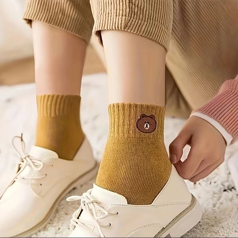Cute Bear Embroidered Ribbed Crew Socks, Solid Color Cartoon Animal Knit Mid-Calf Socks, Women's Casual Cozy Socks For Daily Wear & Kawaii Style
