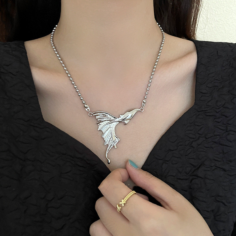 Small Fish Round Bead Necklace Goldfish Metallic Niche Design Clavicle Chain