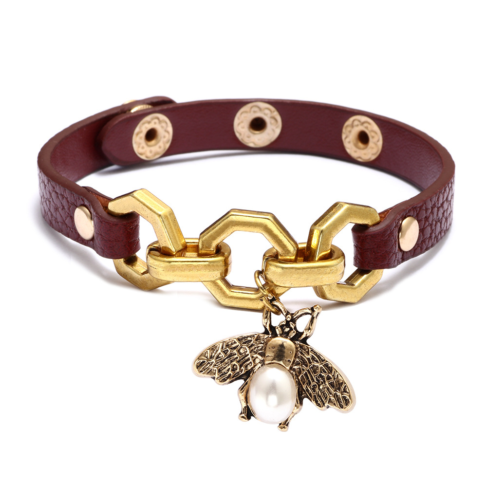 Personality New Chain Small Bee PU Leather Pearl Bracelet
