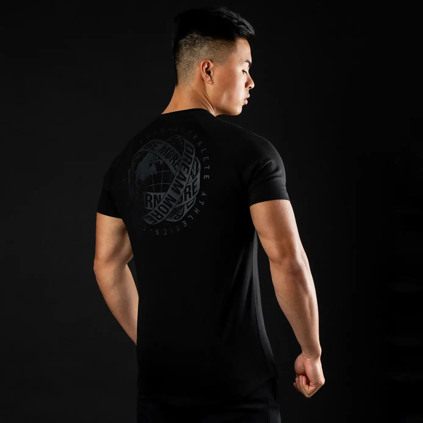 Men's Elastic Sports Round Neck Short Sleeve Shirt