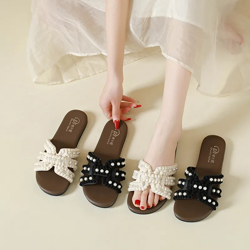 Women Elegant Triple Row Pearl Strap Flat
