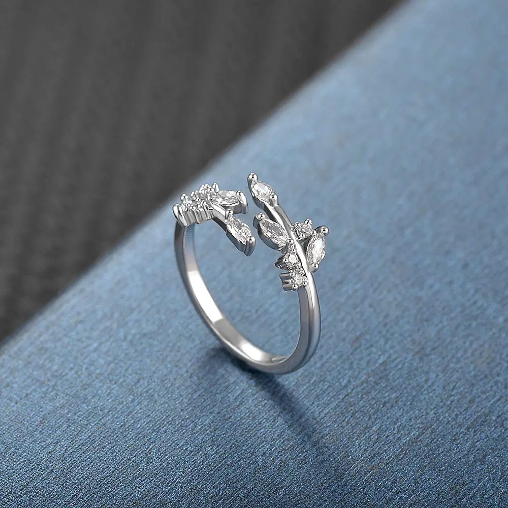Japanese And Korean Fashion Elegant Leaf Zircon Ring