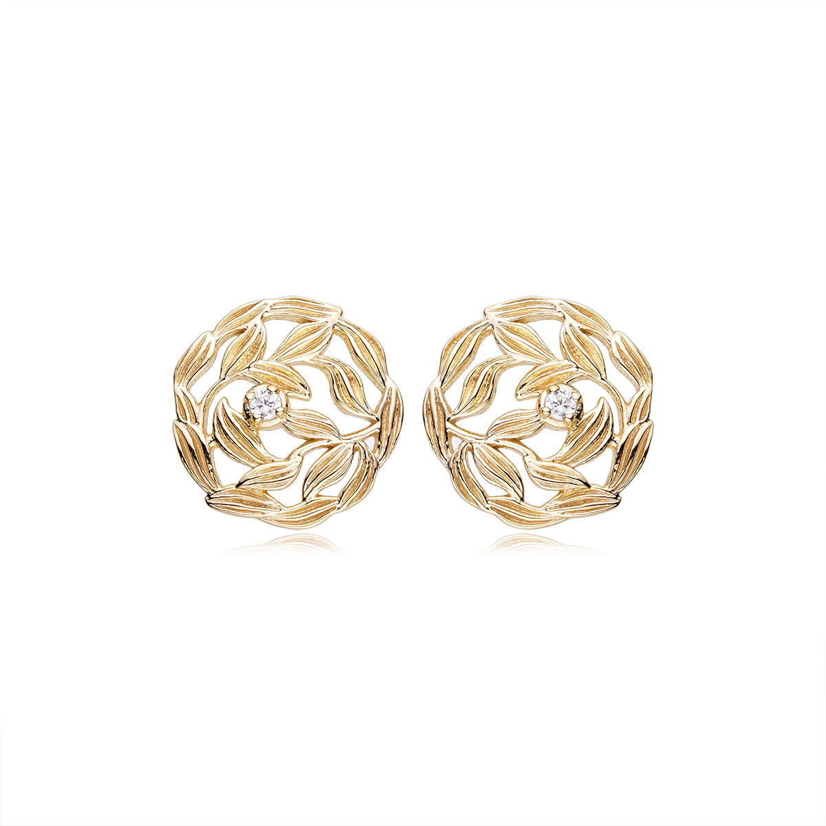 14K Gold Plated Ladies Earrings Light Luxury Fallen Leaves