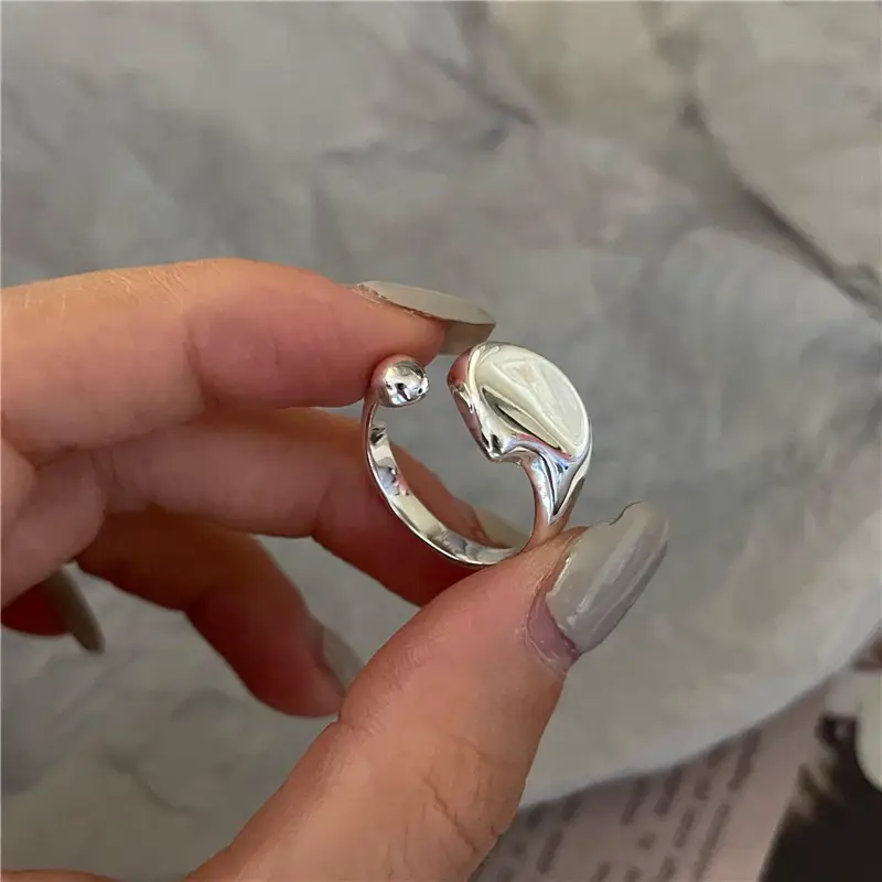 Women's Stylish Graceful Simple Sterling Silver Irregular Concave Ring