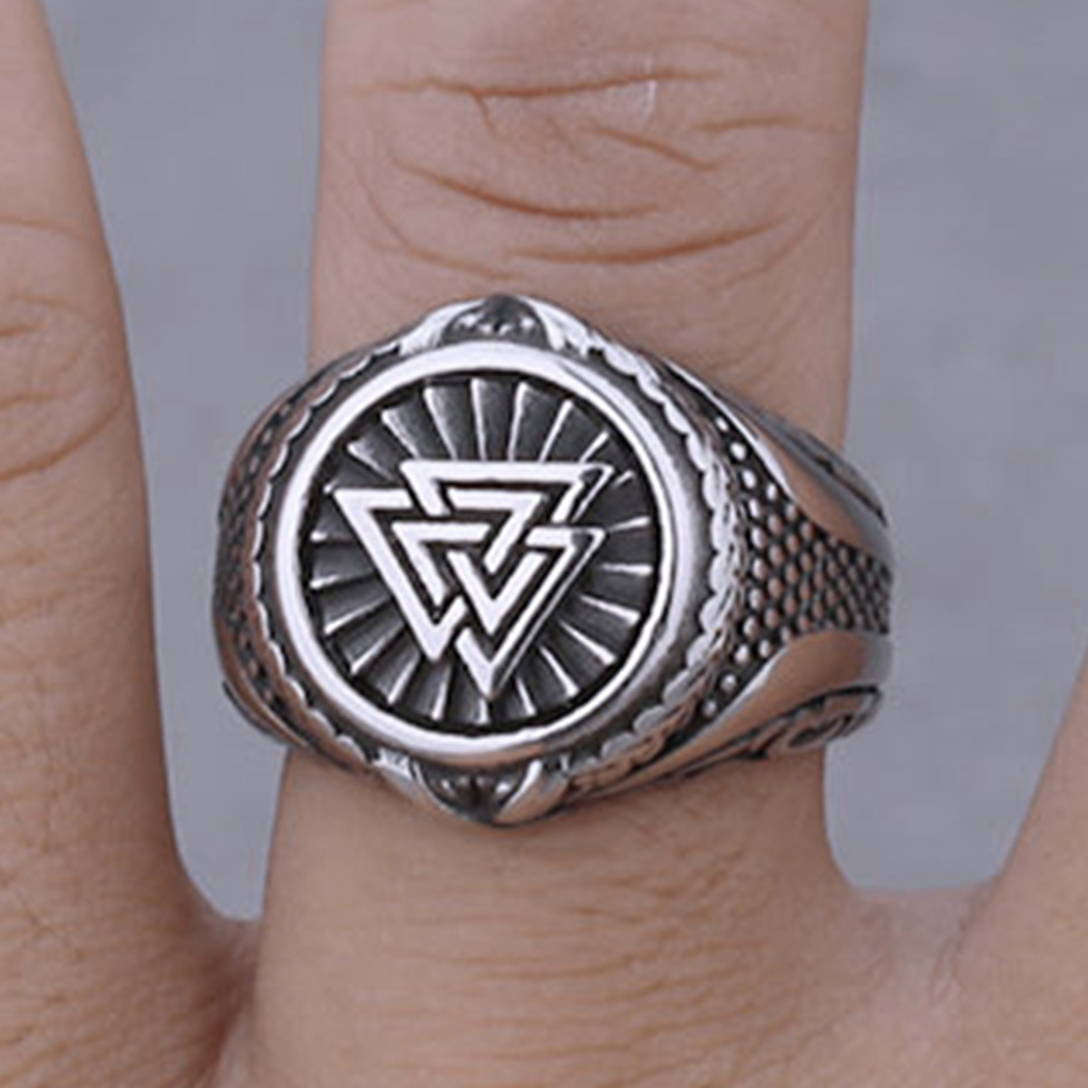 Title 6, Viking Triangle Rune Titanium Steel Ring Heren ...