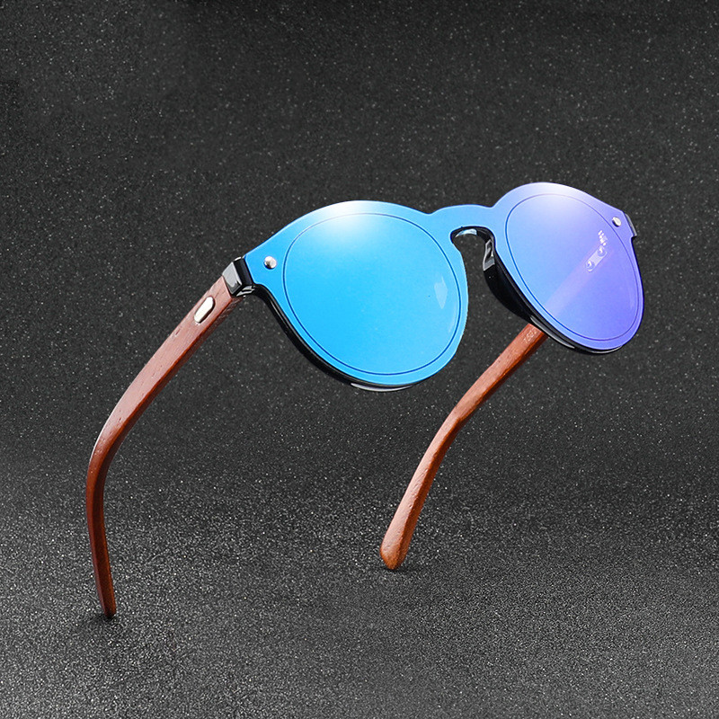 Title 5, Sonnenbrille aus Kunststoff mit Holzmaserung