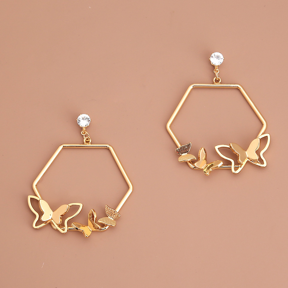Round Piece Handmade Chain Pure White Special-shaped Pearl Earrings