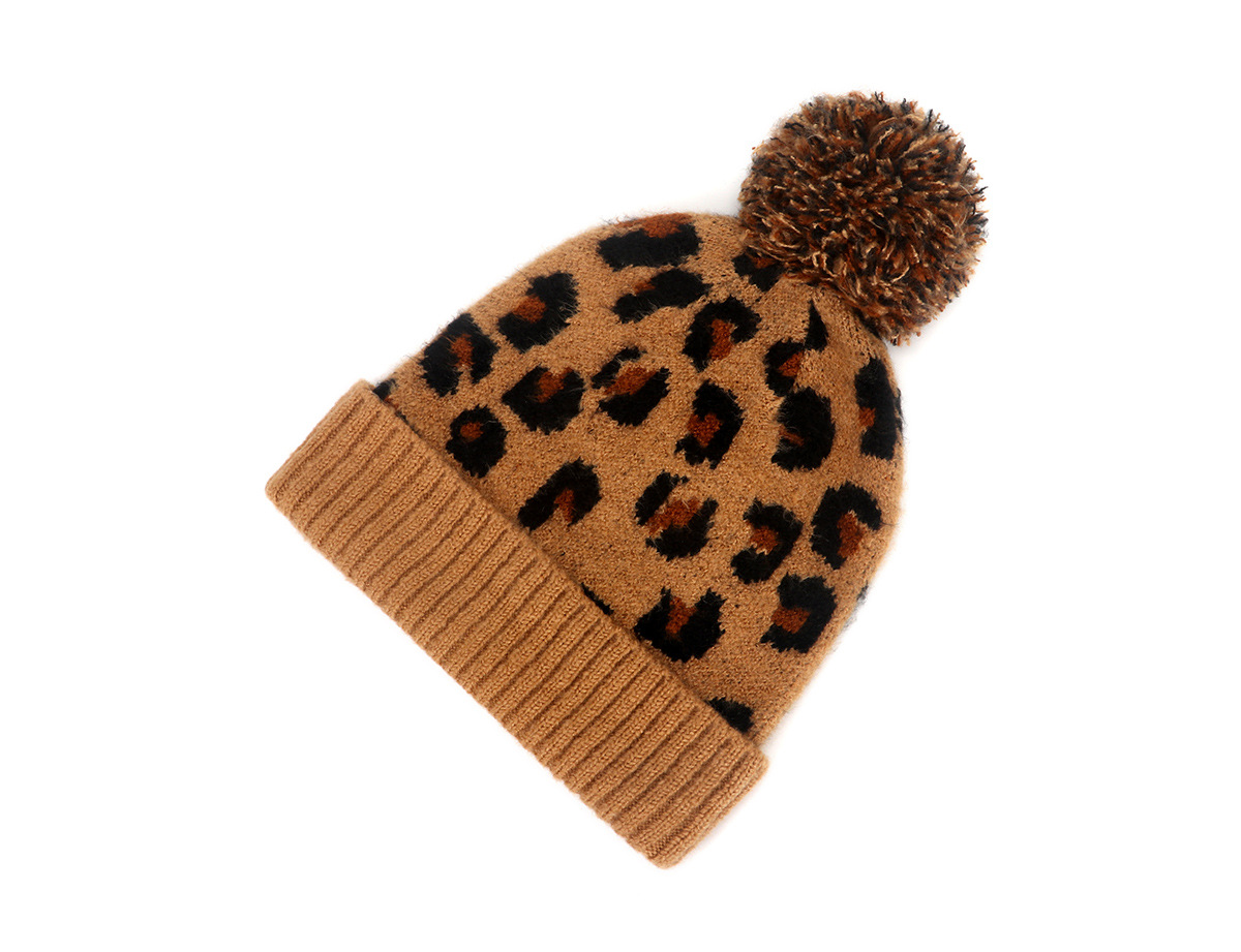 Leopard Jacquard Knit  Fashion Pom Yarn