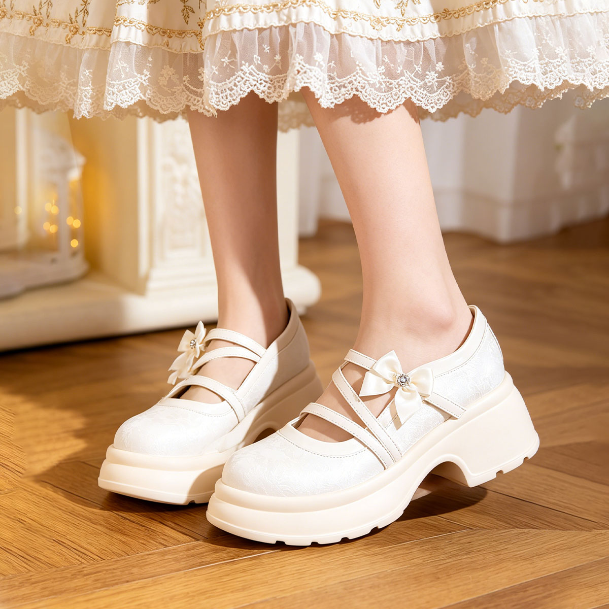 Bow Platform Pumps Full Look – Sarah Express