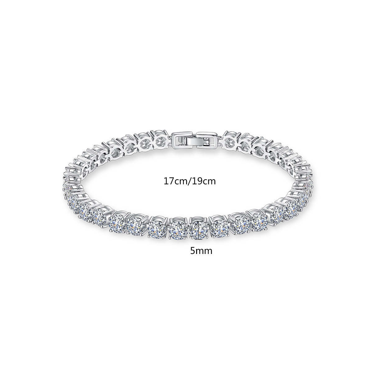 We have a stunning collection of diamond bracelets; from classic sparkling tennis bracelets to delicate diamond bangles, perfect for adding the finishing touch