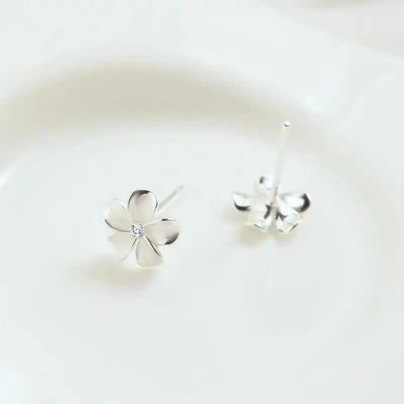 Fashionable Sterling Silver Flower Earrings