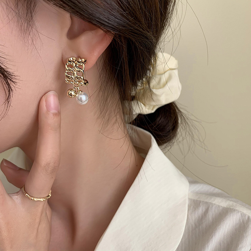 Fashion Double Chain Metal Wind Earrings Women Wide